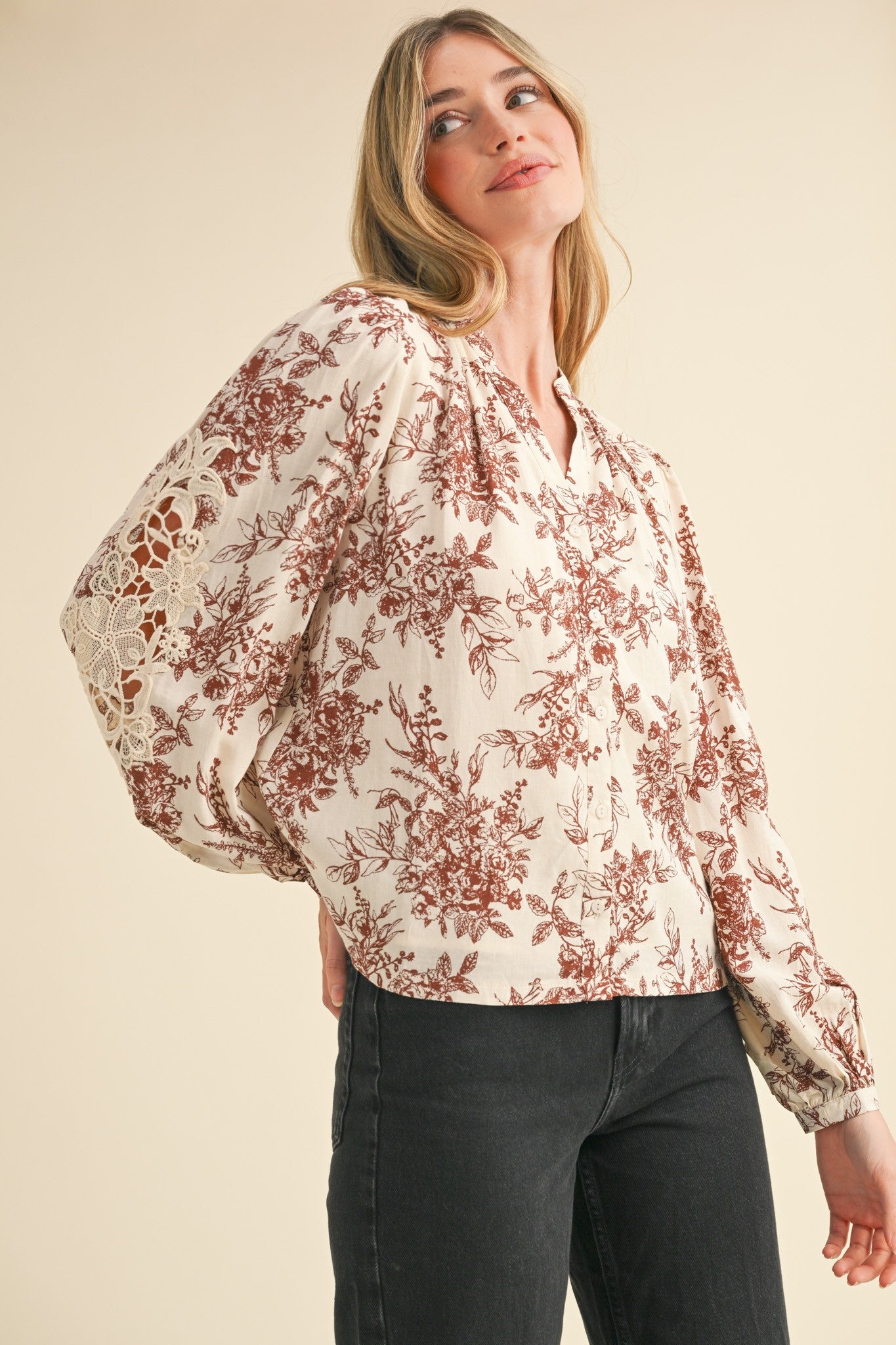 Envy Floral Lace Sleeve Top